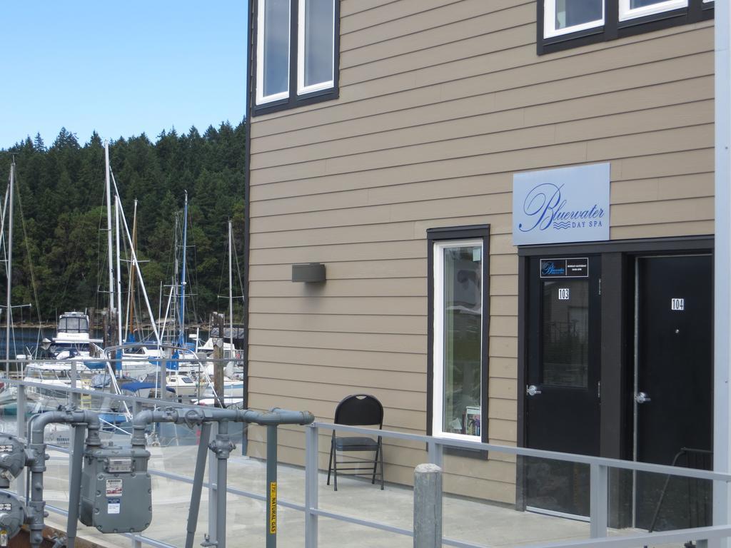 The Marinaside Resort ナナイモ エクステリア 写真